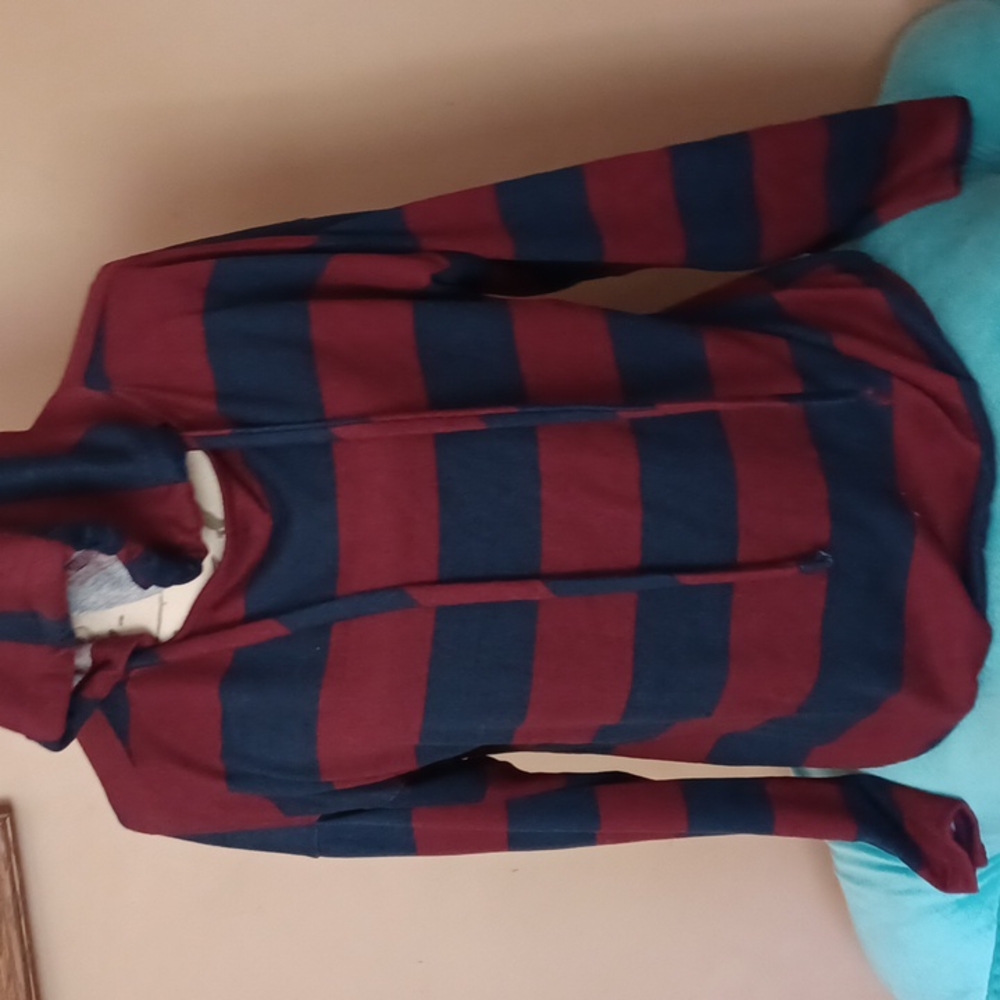 N.w t. Woms.vPUllover made  🇺🇸 by Hopely available in small,Med., large FS TOO